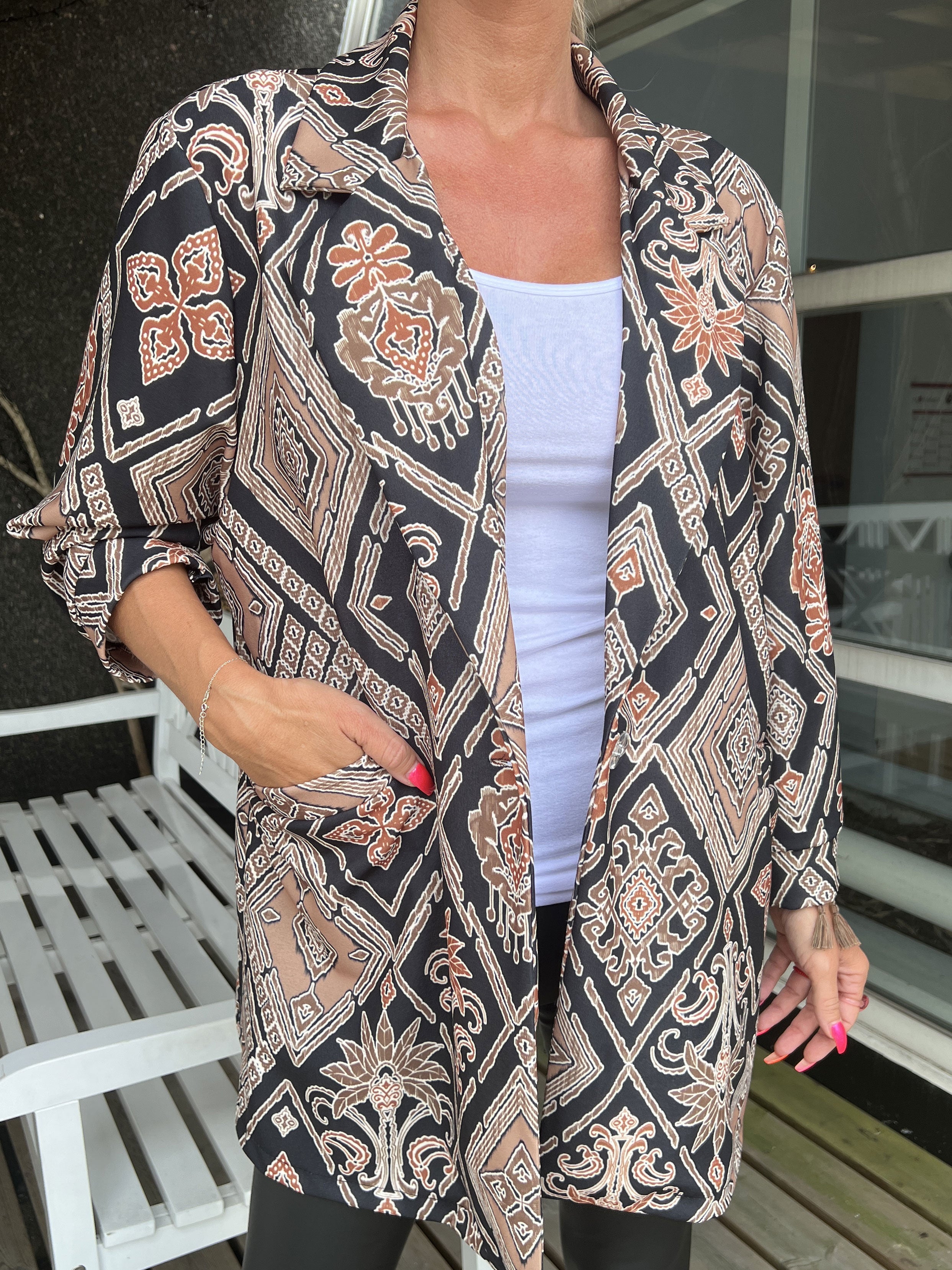 Alberte Pattern - Blazer i mönster